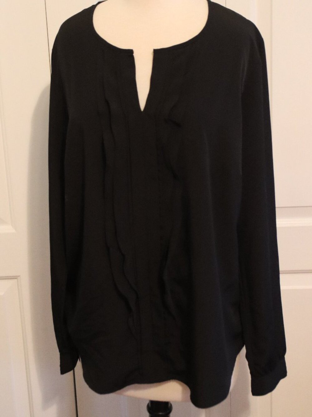 The Outfitters By Lands' End Ruffle Front Split Neck Blouse Black Size 14